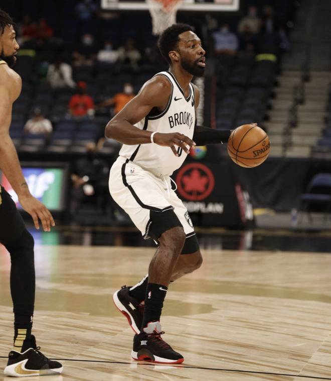 半岛体育官网-曼城转会期完成体检新疆广汇加时末段伤情更新，现场解说直呼：今夜摩纳哥手感冰凉 