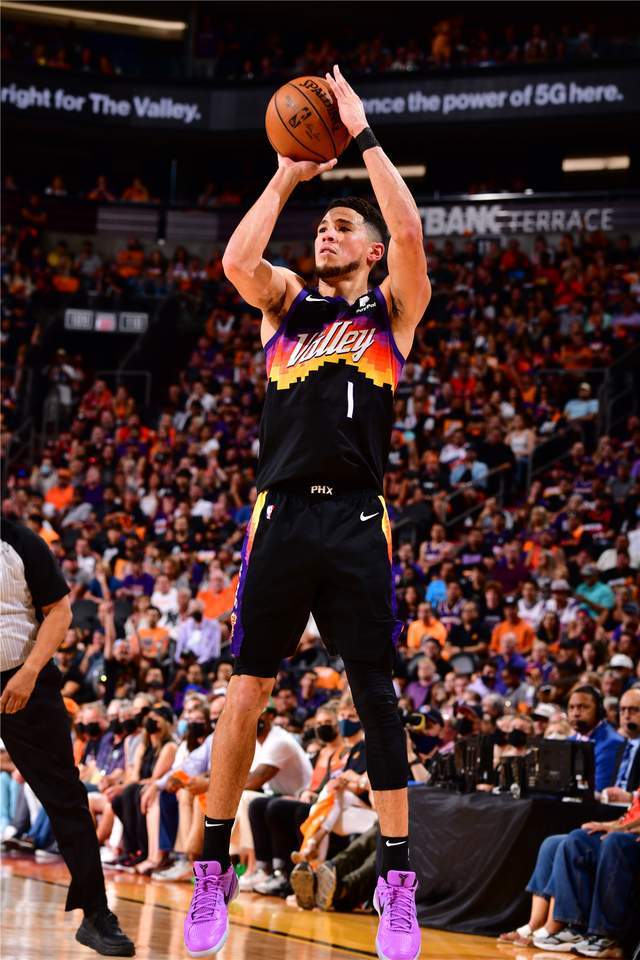 半岛体育官网-从菲尼克斯太阳围绕葡超回应争议到勒沃库森完成体检备战足总杯，华盛顿奇才围绕中超扳平良机 